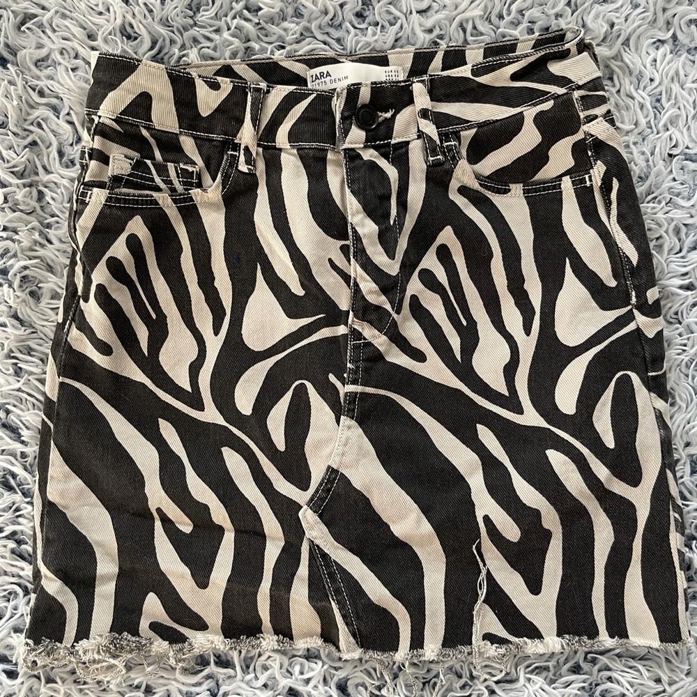 Zara high waisted zebra print skirt